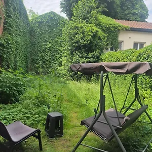 Smallfunnyworld Brussels Хостел